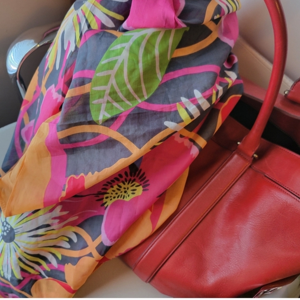 Vera Bradley Large Floral Scarf Sarong ~ Retired Jazzy Blooms ~Bright & Colorful - Picture 7 of 14